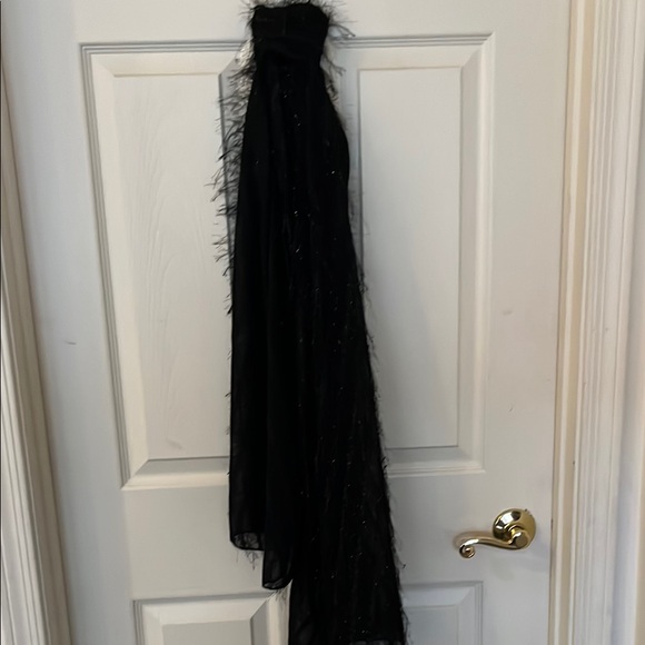 NWT Cezanne Black Feathered Scarf - Picture 1 of 3